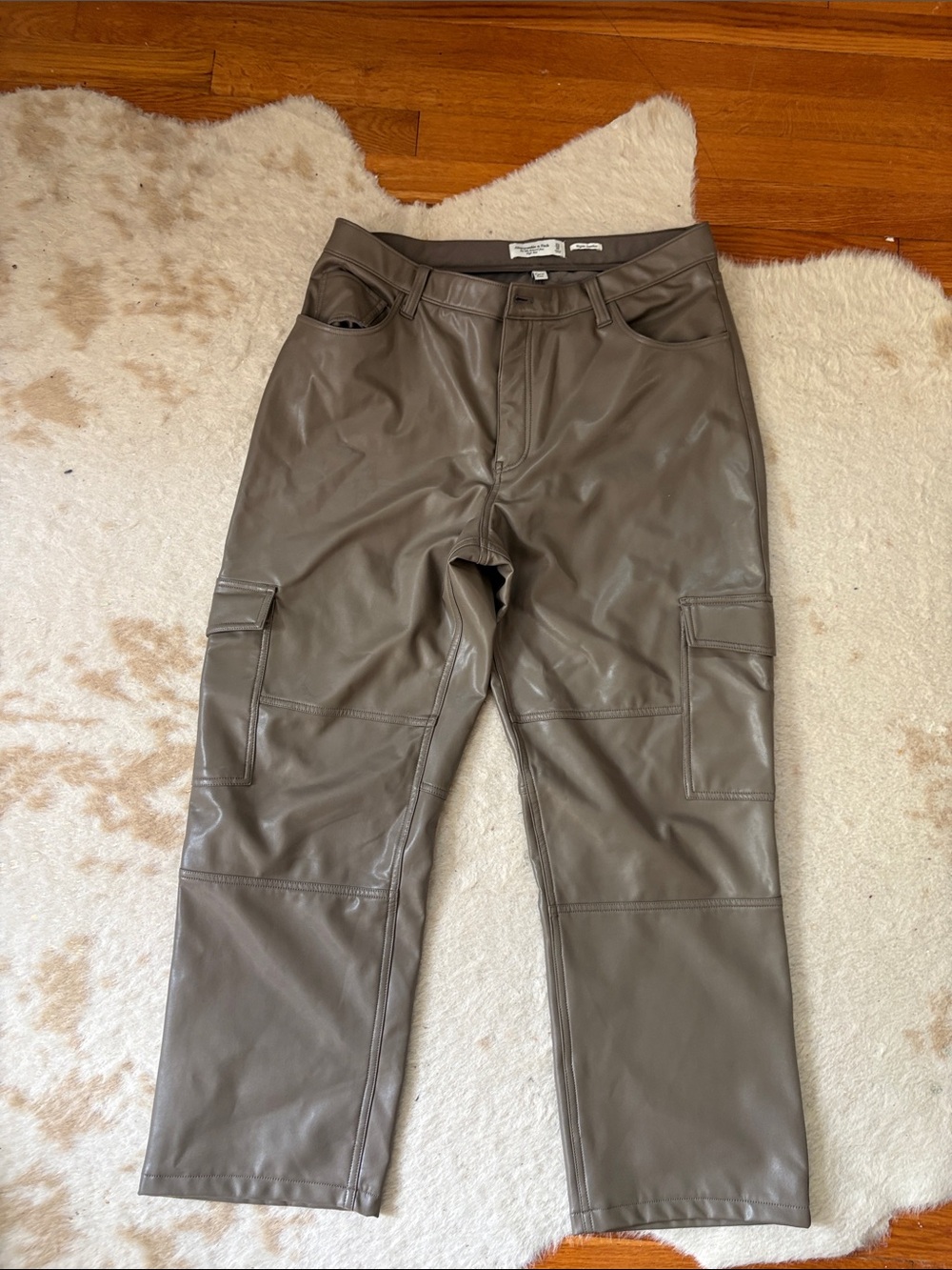 Abercrombie & Fitch Women's Faux Leather Straight-Leg Pants - Olive